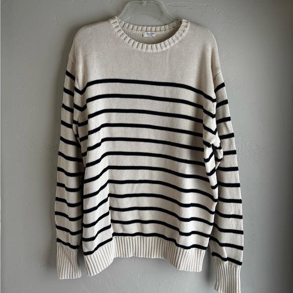 Oversized Cotton Sweater - Picture 1 of 5